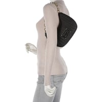 شنطة فرزاتشي كرانشي سوداء