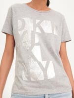 تي شيرت من دكني لون رمادي