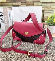 شنطة كوتش ميلي بينك