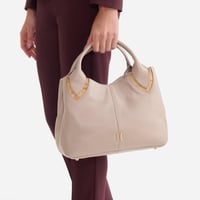 شنطة الفيرو كاسل بيج