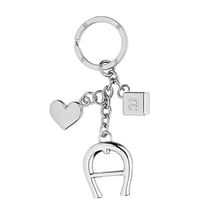 سلسلة مفاتيح اقنر قلب فضي