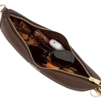 شنطه كوتش مميزه برغندي