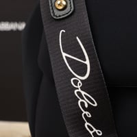 شنطة دولسي سيسيلي مديم اسود