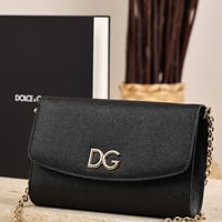 شنطة دولسي أند غابانا كتف أسود