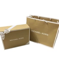 كيس ورق من مايكل كورس