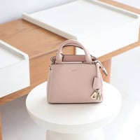 شنطه دكني بلون وردي مقاس سمول