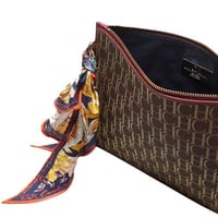 باوتش كارولينا هيريرا مزينة بوشاح