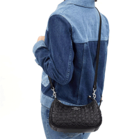 شنطة كوتش تيري سوداء C