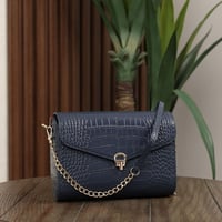 شنطه اقنر جميله لون كحلي