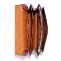 شنطة كوتش كلير لون بينك