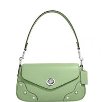 شنطة كوتش ميلي خضراء