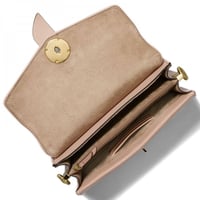 شنطة مايكل كورس جاكار بيج