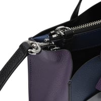 شنطة مميزة من ماركس جاكوبس