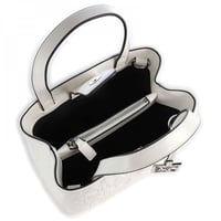 شنطة أرماني إكستشينج كروس بودي بيضاء