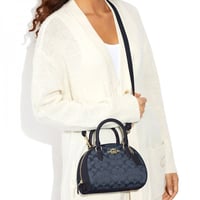 شنطة كوتش سيدني زرقاء