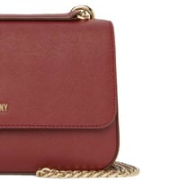 شنطة دكني سينا لون أحمر