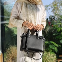 شنطة بربري سمول أسود نيو