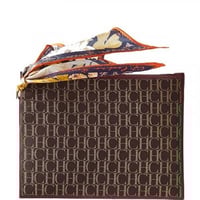 باوتش كارولينا هيريرا مزينة بوشاح