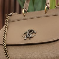 شنطه كفالي لورن مميز وسط