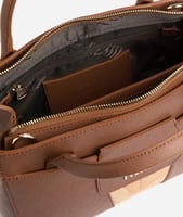 شنطة الفيرو ويندي سيتي بني