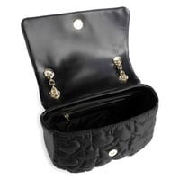 شنطة لوف موسكينو القلب أسود