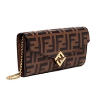 شنطة فندي ولت بني