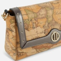 شنطة كروس بدي من الفيرومارتيني