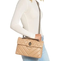 شنطة كيرت جيجر جلد مبطن بيج