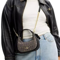 شنطة كوتش كارمن صغيرة زيتوني