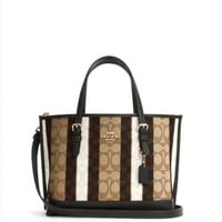 شنطه كوتش بالوان ممزوجة