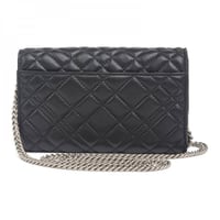 شنطة من كيرت جيجر مني