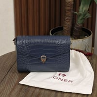 شنطه اقنر جميله لون كحلي