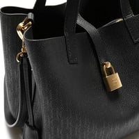 شنطة كارولينا هيريرا ماتريوشكا صغيرة أسود