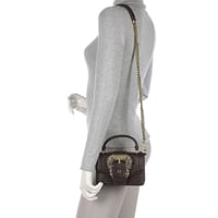 شنطة فرزاتشي لون بني داكن