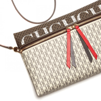 كارولينا هيريرا انيقه وراقيه