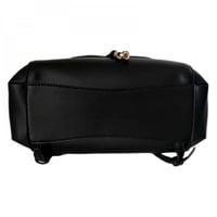 شنطة ظهر نسائية مايكل كورس سوداء