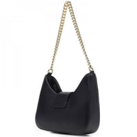 شنطه يد فيرزاتشي اسود