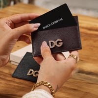 محفظة دولسي اند غابانا بني