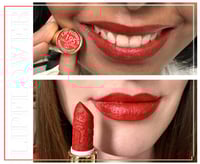 احمر شفاه زهرة طائر الجنة