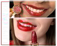 احمر شفاه بجزيئات الذهب عيار 24