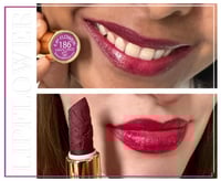 أحمر شفاه نباتي مستوحى من جمال الورود