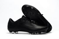 بوت نايك كلاسيك Nike Mercurial Vapor XI FG