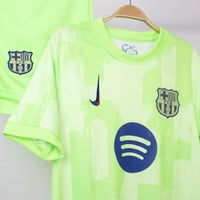 طقم برشلونة الثالث خامة الجمهور 2024/2025