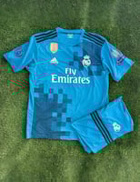 طقم ريال مدريد كلاسيك جامبو فئة الجمهور 2018-2017