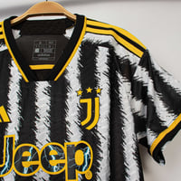 تيشيرت جوفنتوس الايطالي 2024-2023 نسخة اللاعبين