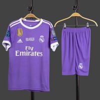 طقم ريال مدريد كم قصير كلاسيك 2017