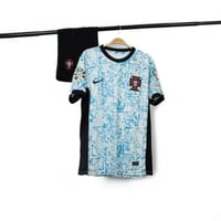 طقم منتخب البرتغال الاحتياط 24/25