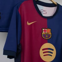 طقم نادي برشلونة الاساسي 2024/2025 خامة الجمهور