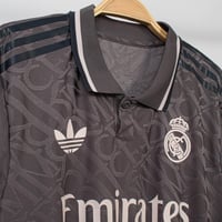 تيشيرت نادي ريال مدريد الثالث 24/25 خامة اللاعبين