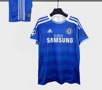 طقم تشيلسي كم قصير كلاسيك 2011/2012